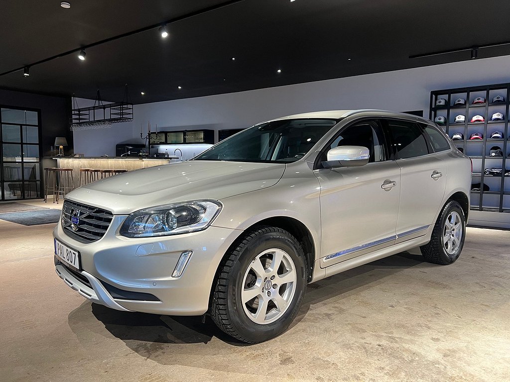 Volvo XC60 D4 AWD Classic Summum 190hk Drag / Värmare / BLIS