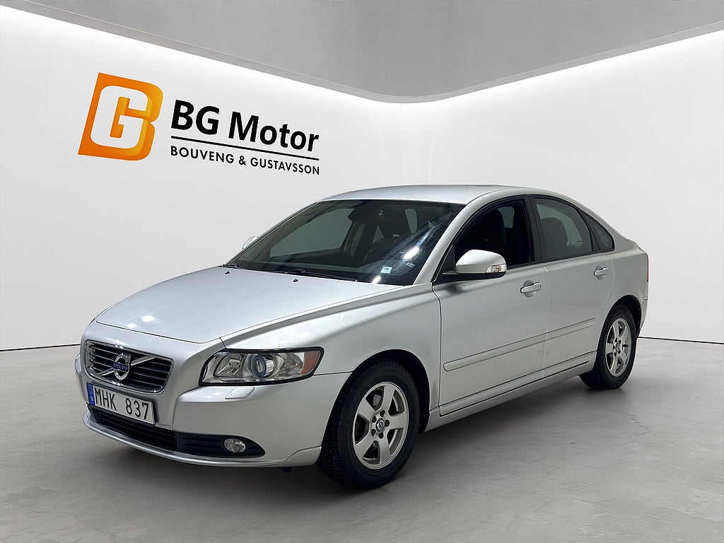 Volvo S40 D2 115HK Momentum Värmare/Skinn/PDC/Farthållare