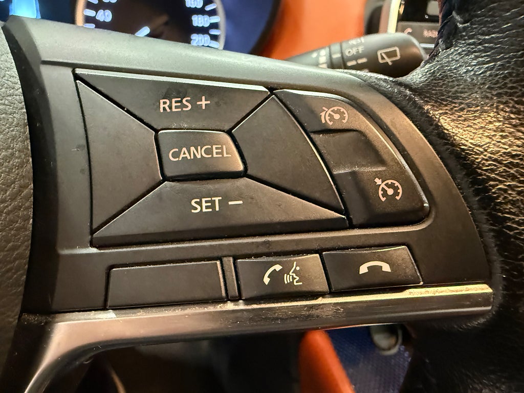 Nissan Micra Tekna 0.9 Turbo 360* Kamera V-hjul Nybesiktigad Helgkampanj! - miniatyr 22