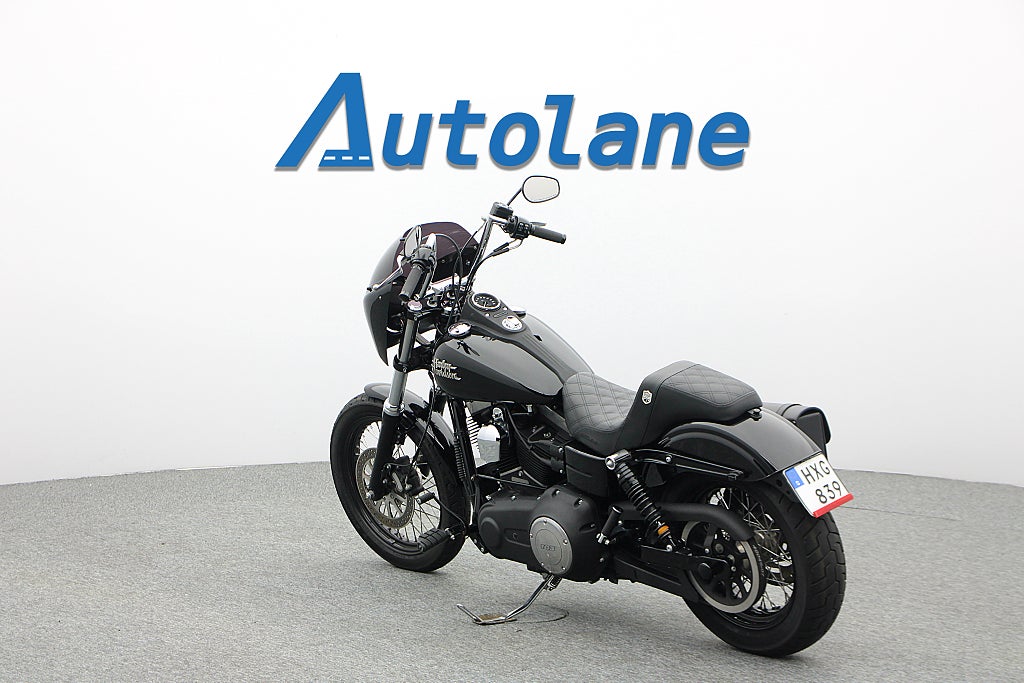 Harley-Davidson Dyna Street Bob FXDB* Vance & Hines