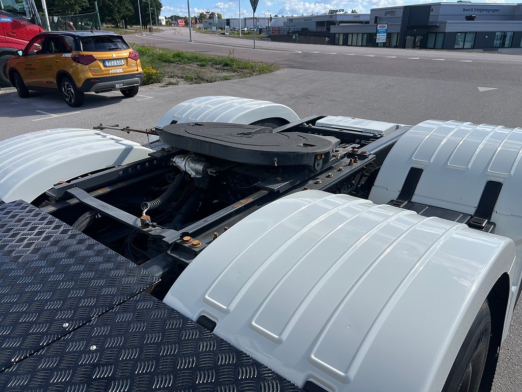 Volvo FH13 500 6x2 Dragbil med Hydraulik, Klädd hytt mm