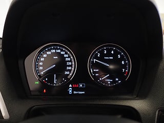 Halvkombi BMW 118I 19 av 22