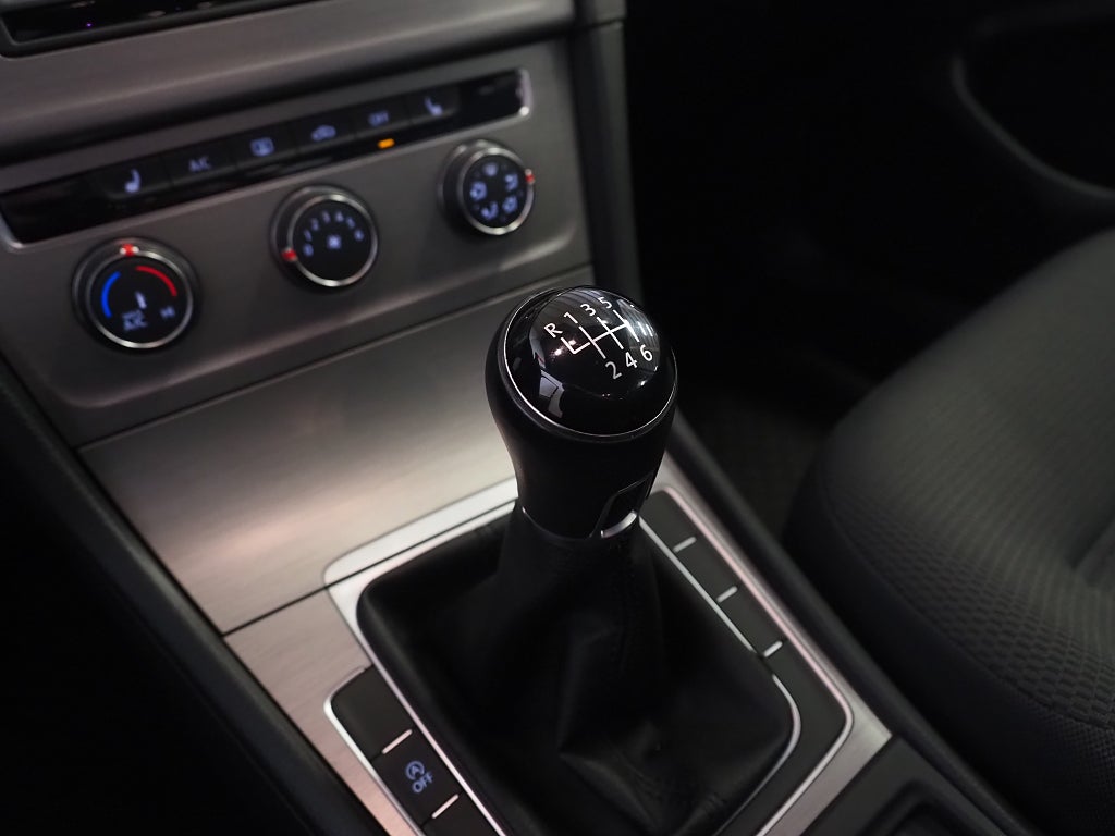 Volkswagen Golf Sportscombi 1.2 TSI Dragkrok Backkamera 2017