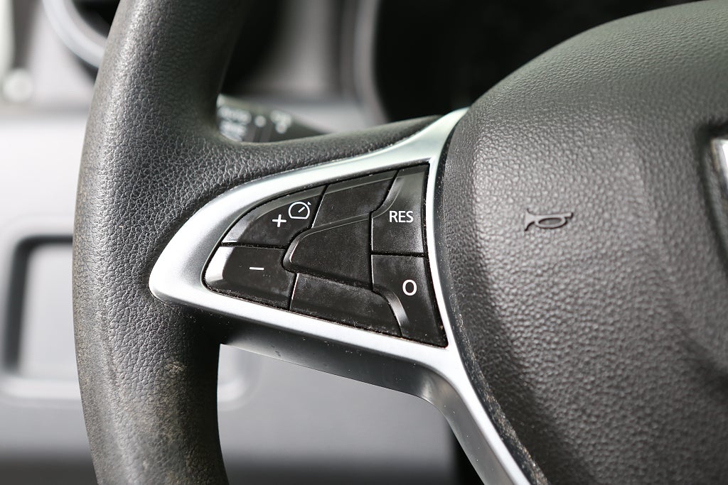 Dacia Duster 1,0 TCe 91hk Bluetooth Farthållare P-sensorer 2021