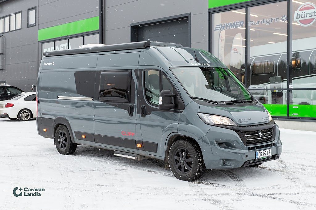 Sunlight Cliff 640 Adventure Edition 2.2 Mjet 140 hv ** TRUMA, LÅNGBÄDDAR