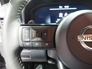 SUV Nissan Qashqai 12 av 18