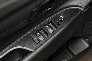 Halvkombi Hyundai i20 10 av 25