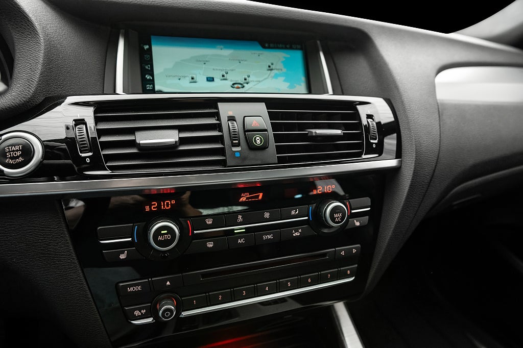 BMW X4 2017 - miniatyr 12