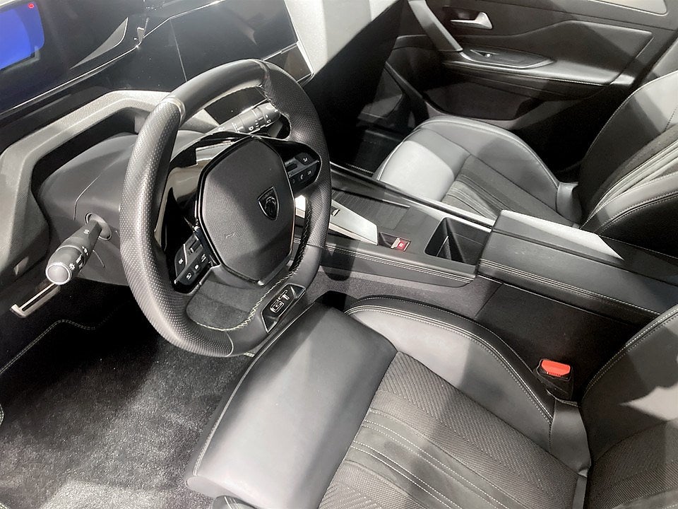 Bild på Peugeot 308 5D GT 1.2 PT 130hk Aut - B-KAMERA, CARPLAY