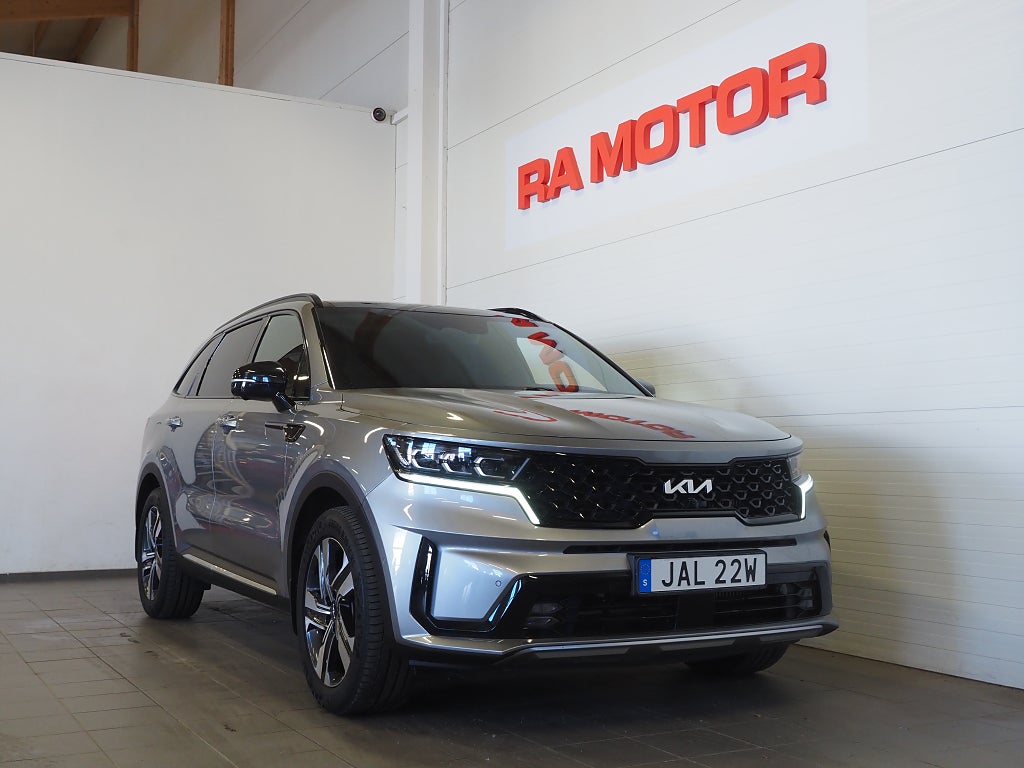 Kia Sorento PHEV 265hk Black Edition | Pano | Skinn | 7-sits | 360° 2023