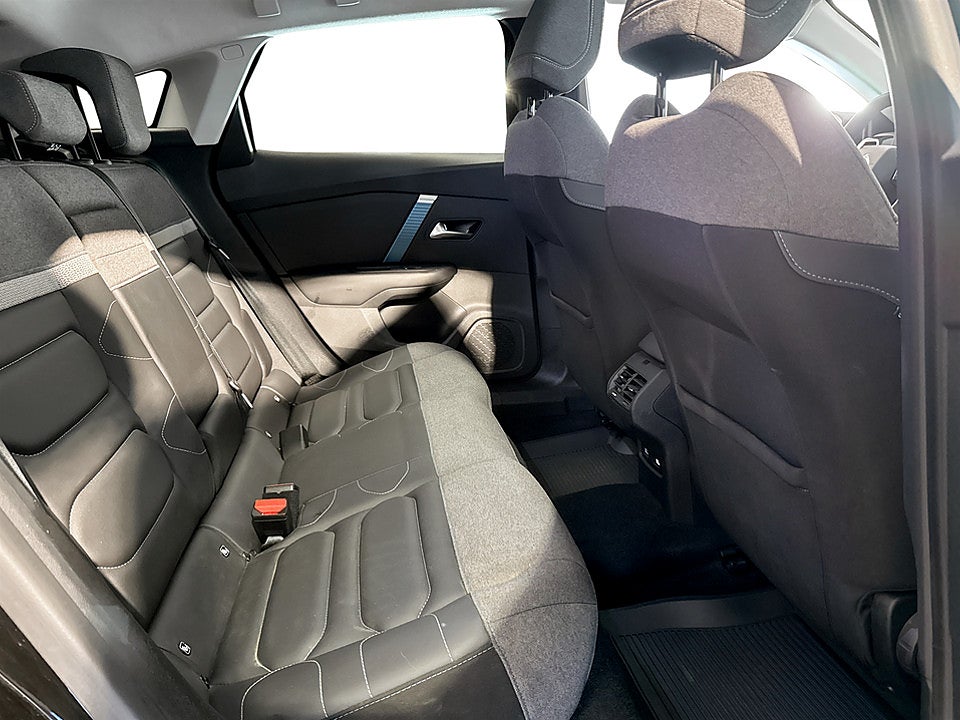 Bild på Citroen E-C4 Shine 50 kWh 136hk Aut B-KAMERA NAVI