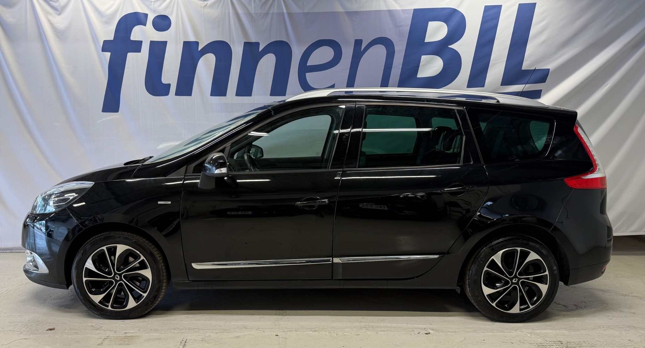 Renault Grand Scenic 1.6 dCi 2017, bild 2/35