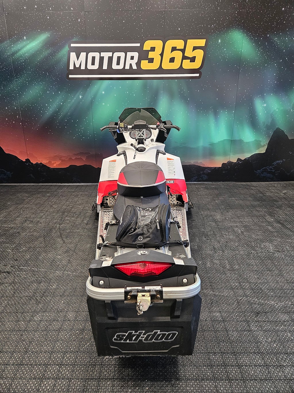 Ski-Doo RENEGADE X 600 E-TEC 2009 - miniatyr 4
