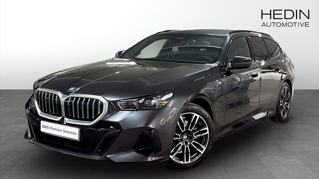 BMW 530e xDrive Touring M-sport H/K / Adaptiv farthållare / Drag