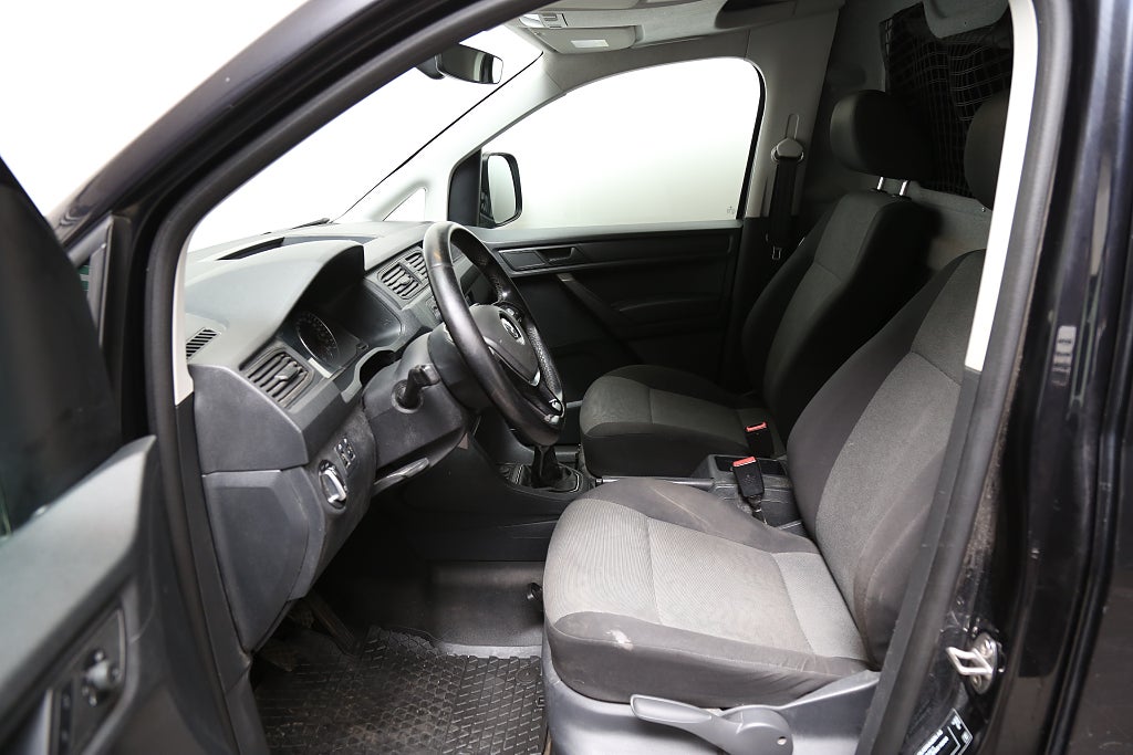 Volkswagen Caddy Maxi Van 2,0 TDI 4Motion 122hk Skåp Värmare Drag Ny Kamrem 2017