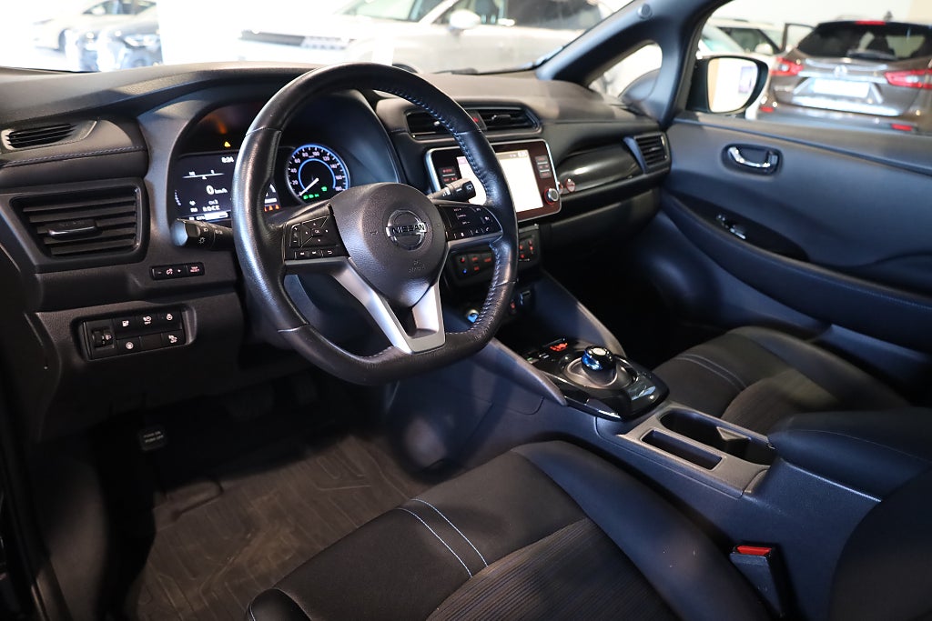 Nissan Leaf 40 kWh N-Connecta Navi 360° Värmare Leasbar CarPlay 2021