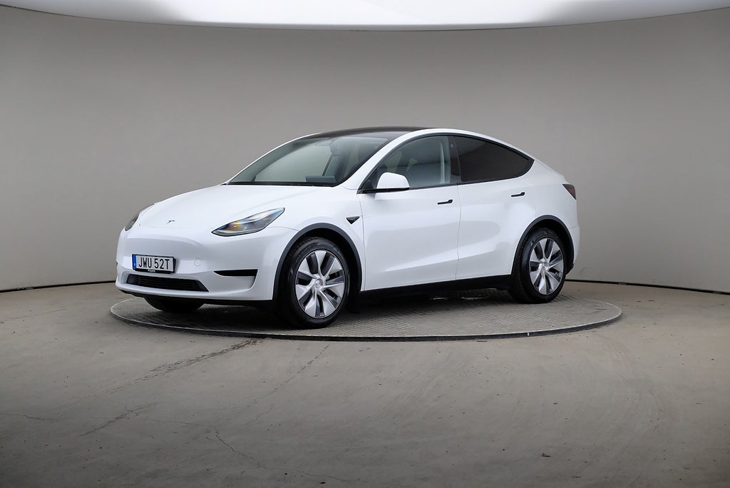 Tesla Model Y Standard Range 299hk RWD Drag