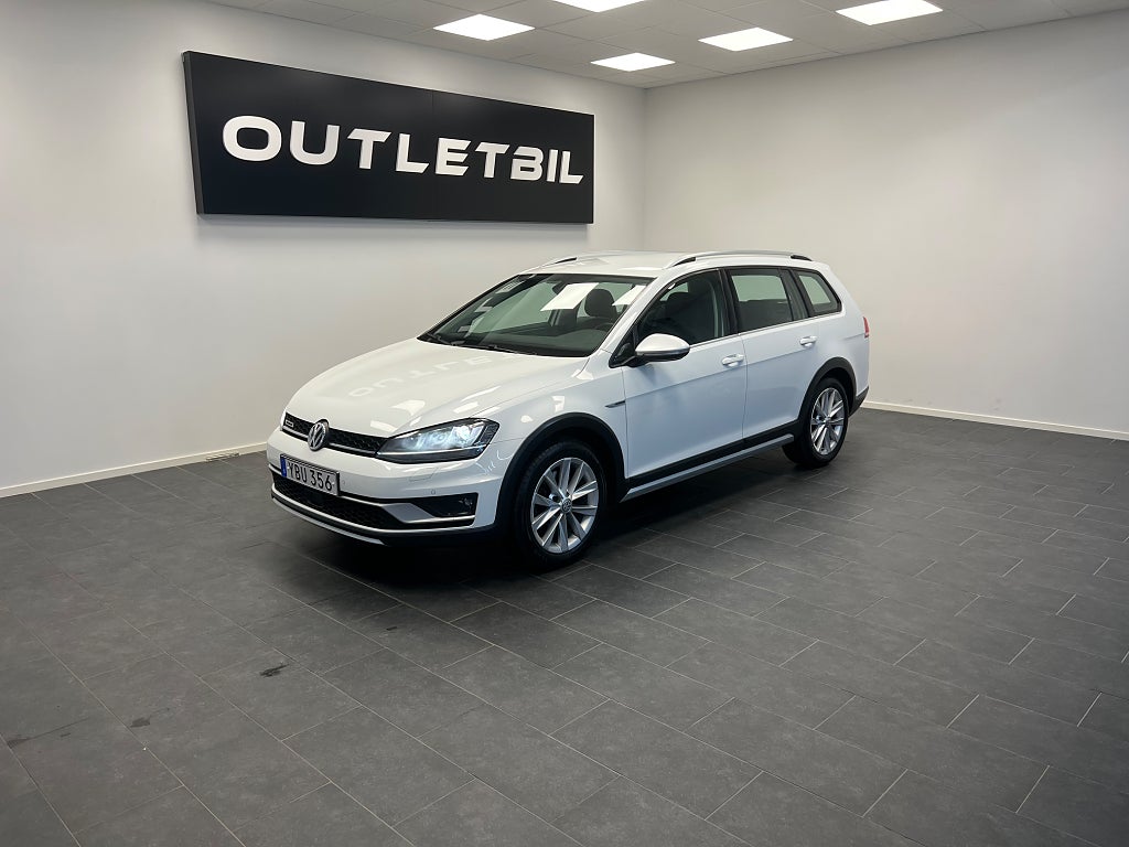 Volkswagen Golf Alltrack 1.8 TSI 4Motion Alltrack Dragkrok Sommar & Vinterdäck Carplay