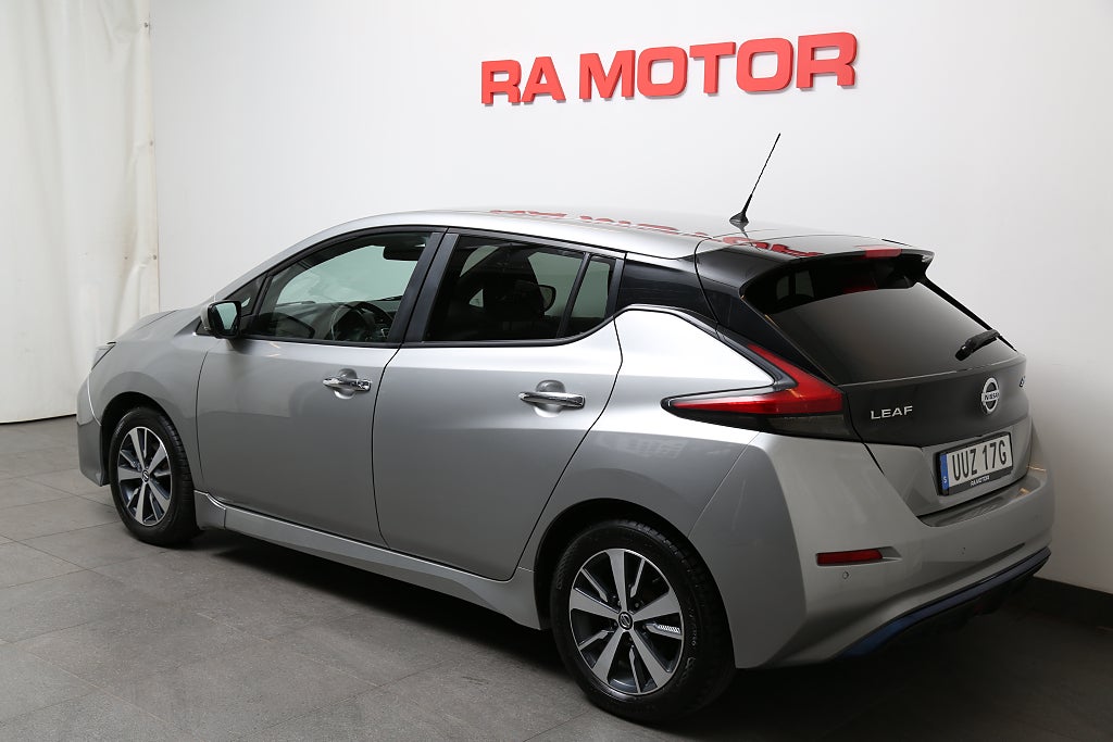 Nissan Leaf 40 kWh N-Connecta 360° I Navi I Motorvärmare 2020