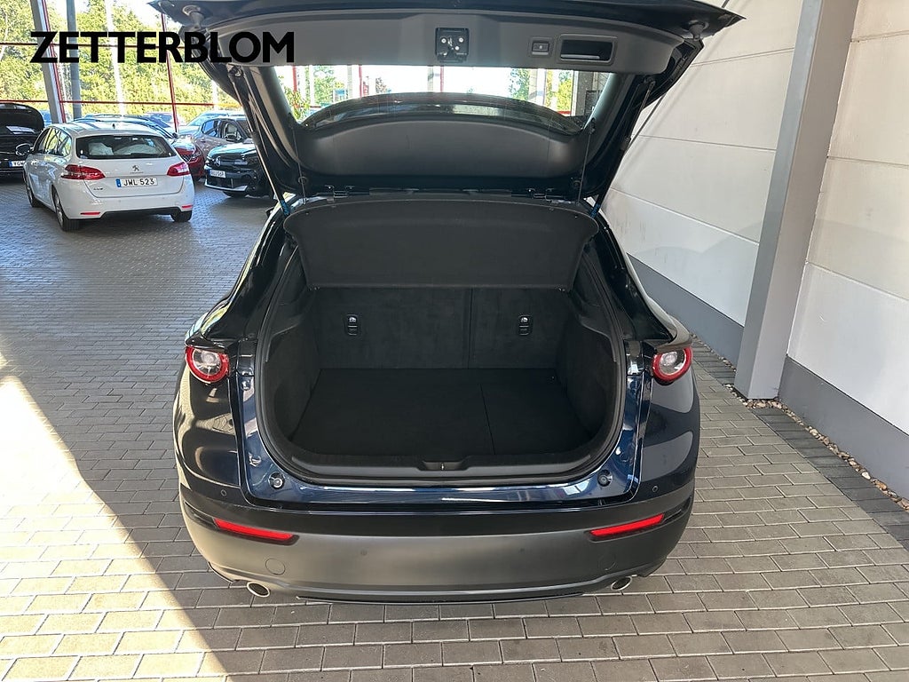 SUV Mazda CX-30 6 av 17