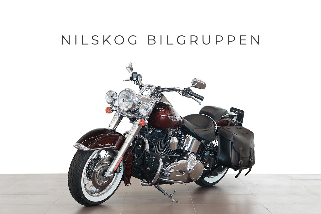Harley-Davidson FLSTN | Jekill & Hyde | Lejonkulan | 1 ägare | Fr. 1093:-/mån
