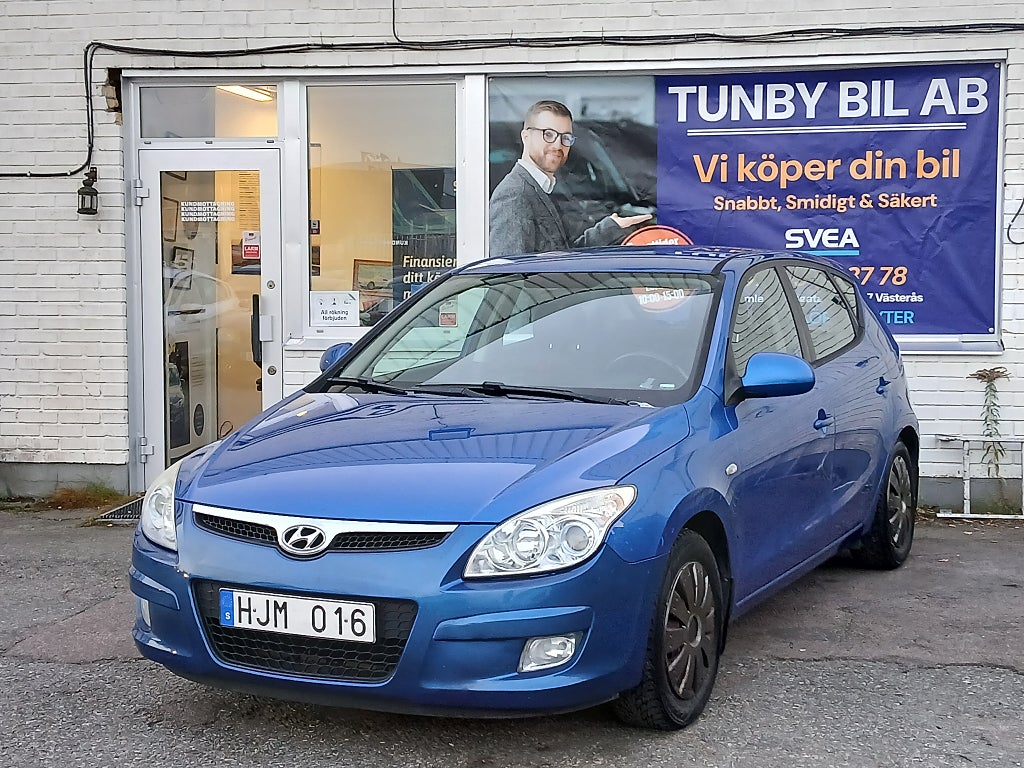 Hyundai i30 1.6 Auto/Nyservad/Besiktad/M-Värm&Kupeutag