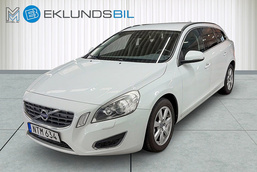 Volvo V60 DRIVe Momentum PDC Värmare Bluetooth