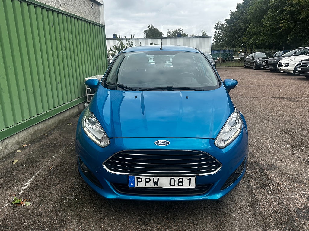 Ford Fiesta 5-dörrar 1.25 Titanium 12 MÅNADERS GARANTI