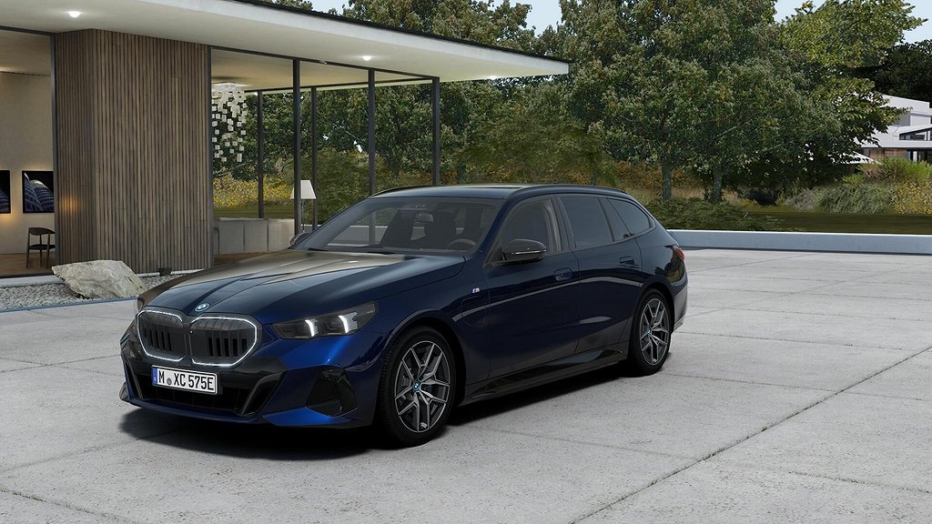 BMW 530e 5-serie xDrive Touring M Sport Pro Business Launch Drag H K