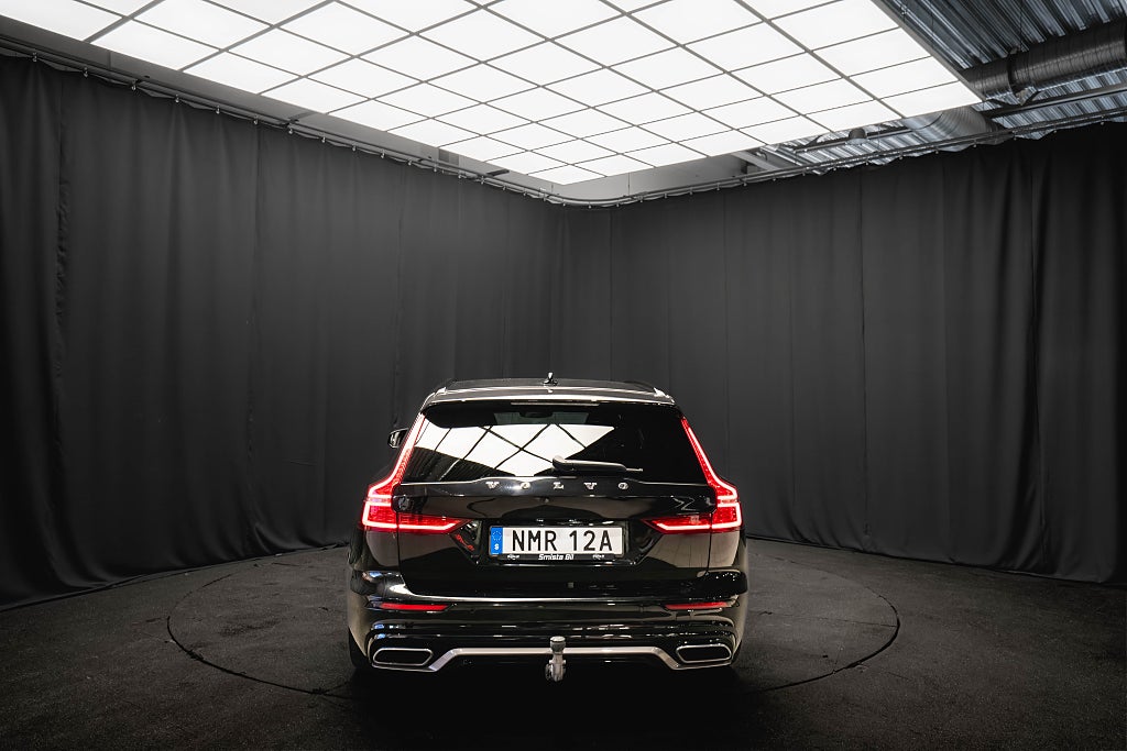Volvo V60 B3 R-Design DRAG H/K LÄDER ELSTOL 19'' KAMERA BLIS