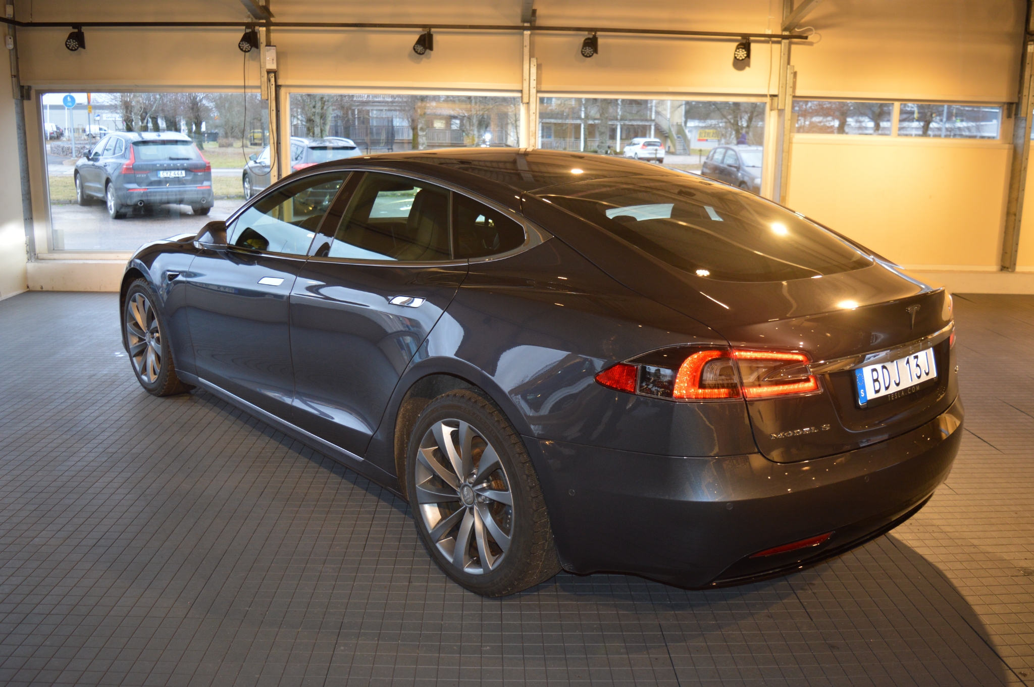 Tesla Model S 75D 2018, kuva 5/36
