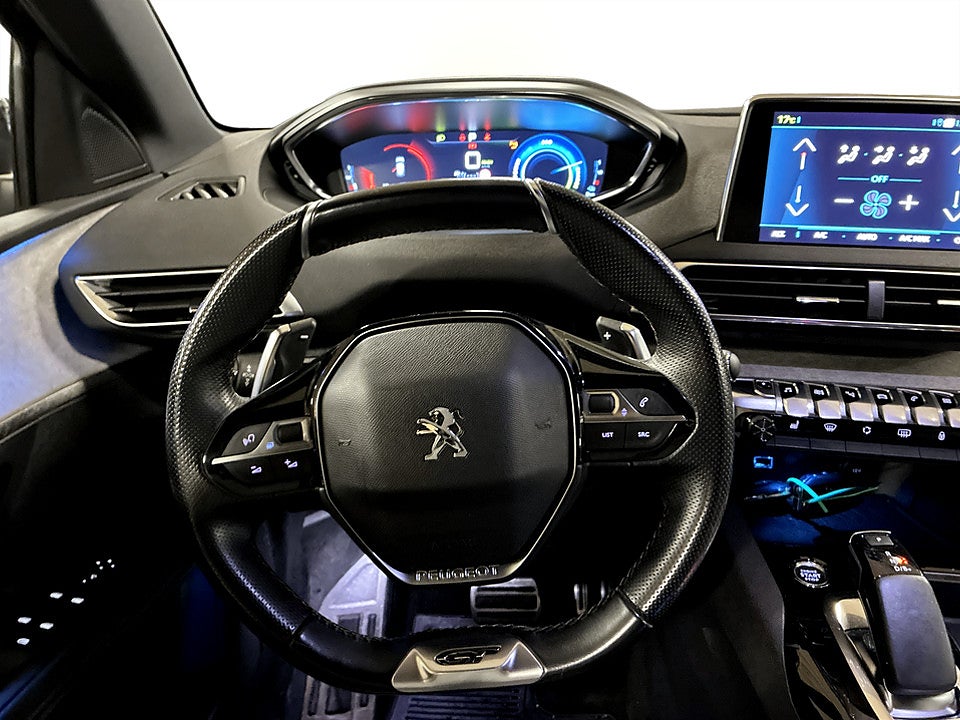 Bild på Peugeot 3008 GT HYBRID4 PHEV 300hk Aut CARPLAY NAVI