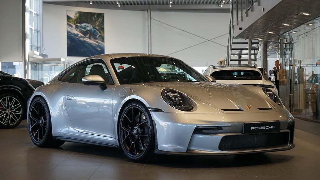 Porsche 911 992 GT3 Touring