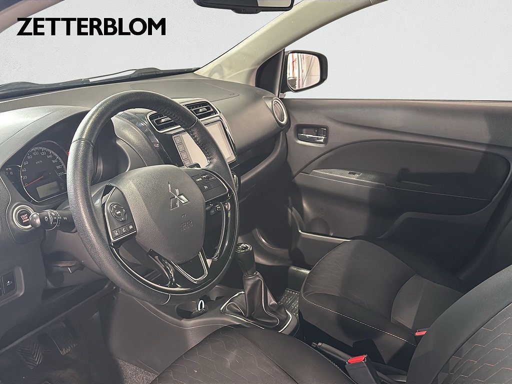 Halvkombi Mitsubishi Space Star 8 av 13