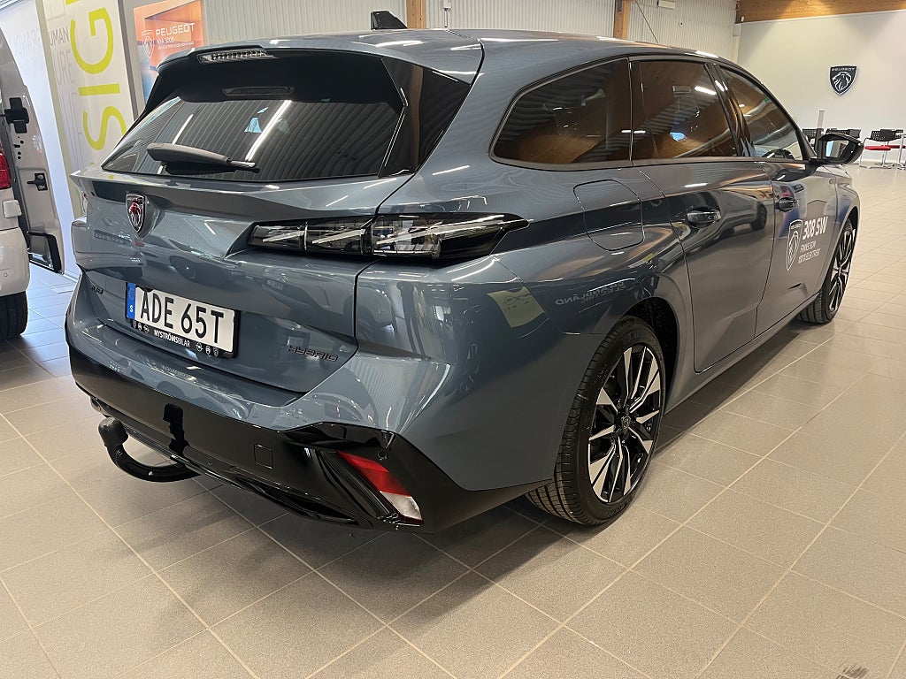 Peugeot 308 SW Hybrid 145 1.2  145 e-DCS  Allure thumbnail