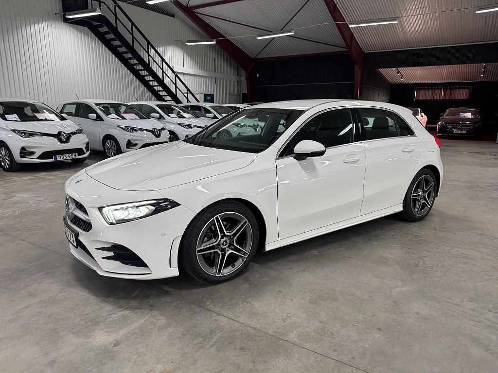 Mercedes-Benz A 200 AMG Sport, Panelljus/W-screen/Navi/Kamera/PDC f&b