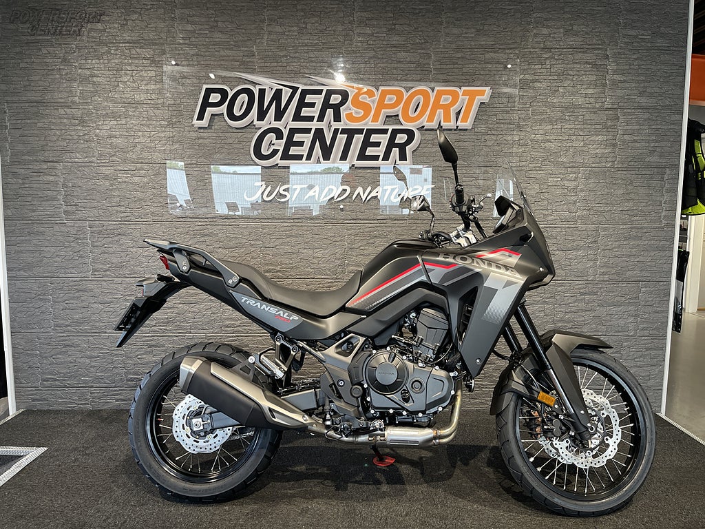Honda Transalp XL750 *3,45% upp till 250 000:-!*