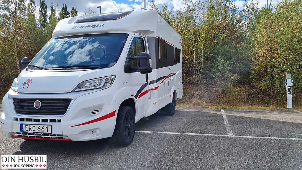 Carado T 58 KORT SMIDIG VÄLVÅRDAD HUSBIL