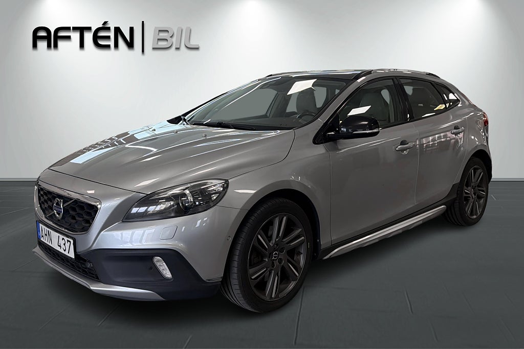 Volvo V40 Cross Country Summum T5 254hk AWD|Pano|Kamrem bytt|Fullserv|Teknikpkt