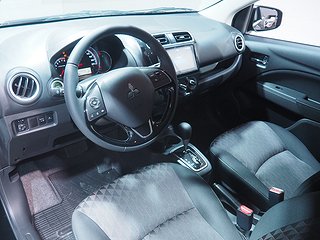 Halvkombi Mitsubishi Space Star 10 av 20