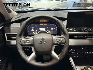 SUV Mitsubishi Outlander 12 av 22