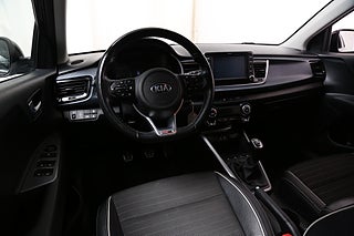 Halvkombi Kia Rio 14 av 25