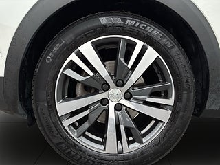Peugeot 3008 PureTech 130 Allure MOMS/ 360/Navi/SoV-Däck/Psens – bild 14
