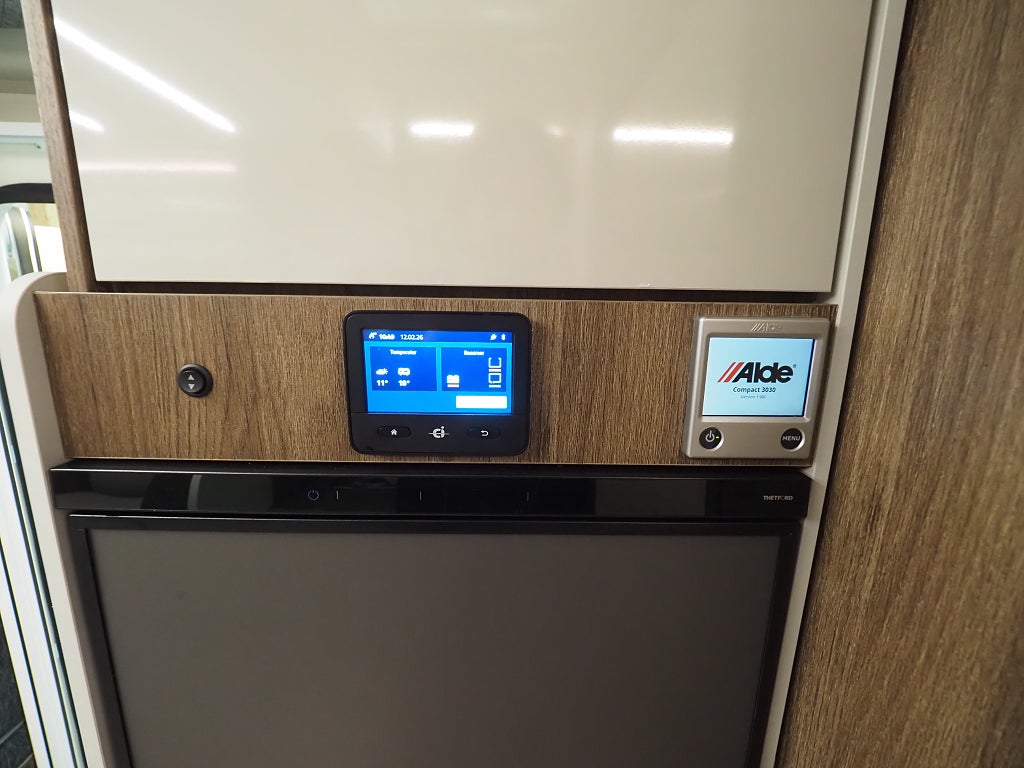 Ci Magis 82 XT Aut I ALDE I 3500kg I Låga långbäddar I Taksäng