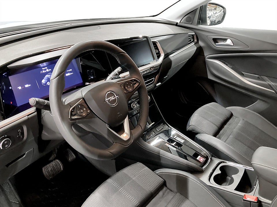Bild på Opel Grandland GS 1.2 PT Aut B-KAMERA CARPLAY 130hk 