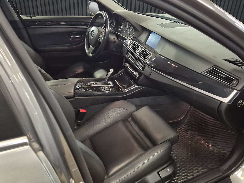 BMW 520d 2011 - miniatyr 10