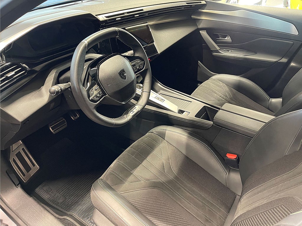 Bild på Peugeot 308 SW GT 1.2 PT 130hk Aut - BACKKAMERA, CARPLAY