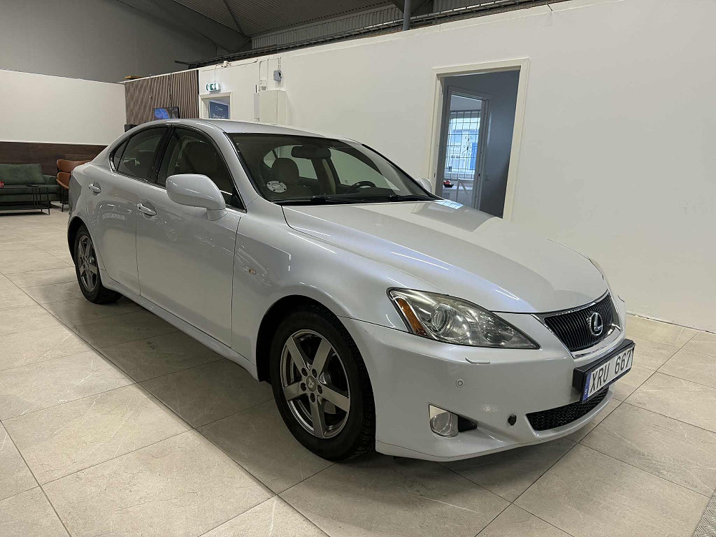 Lexus IS 250 2.5 V6 / GPS Bakkamera Skinn Automat 