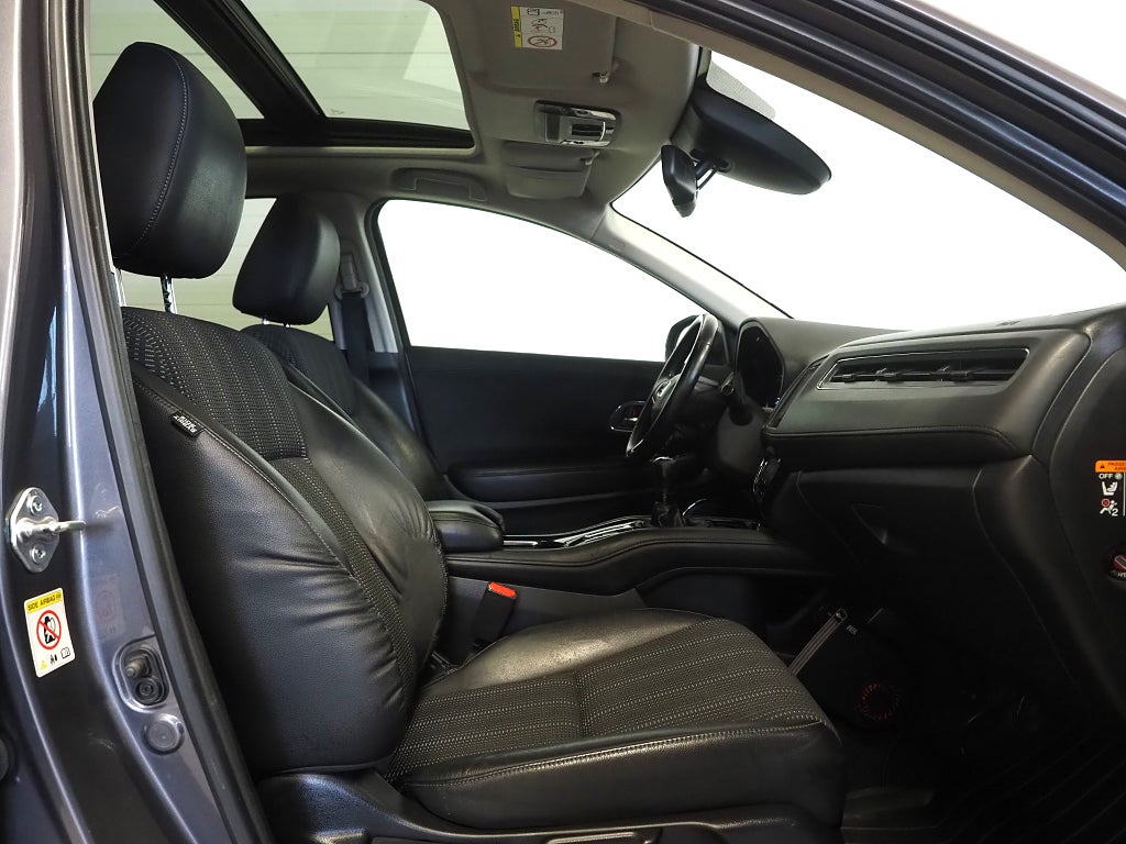 Honda HR-V 1.5 i-VTEC 131hk Executive |Drag|Pano|Kamera|Navi| 2016