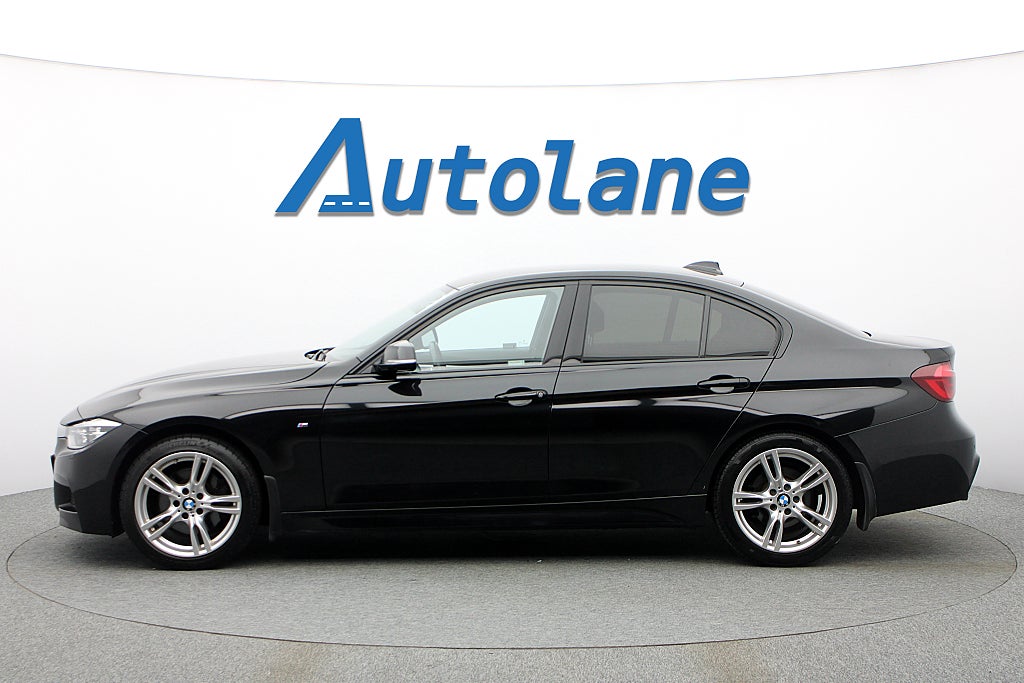 BMW 330i xDrive Sedan M Sport, HUD, Sommarkampanj 4,99% 252hk